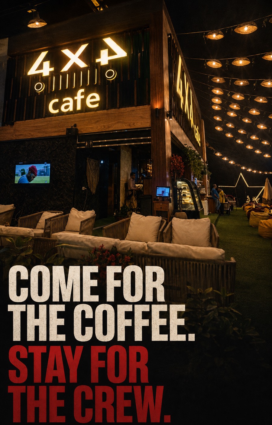 Night atmosphere at 4X4 Cafe